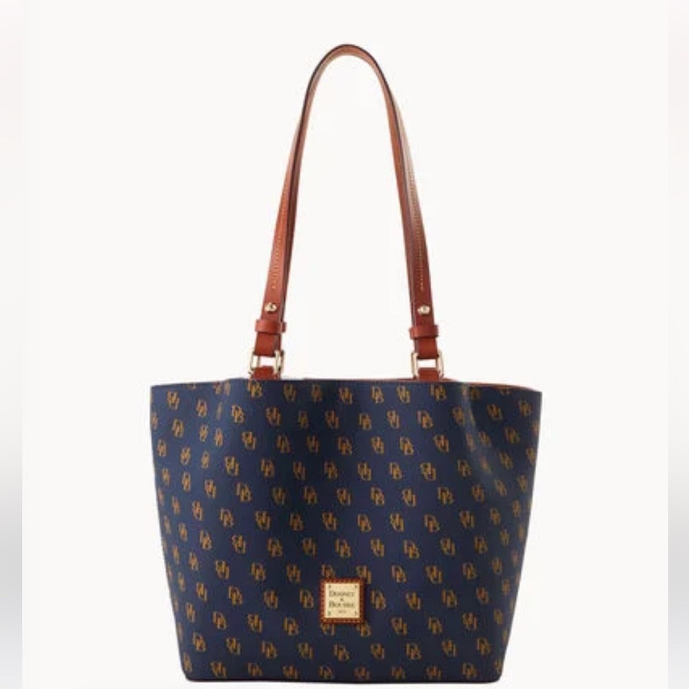 Dooney & Bourke Gretta Small Flynn